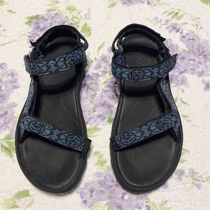 Teva Women’s Sandal Size 9